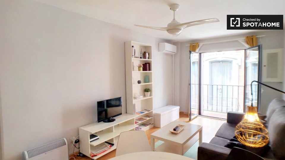 Apartment Madrid, 1 bed, 50m² — photo 1