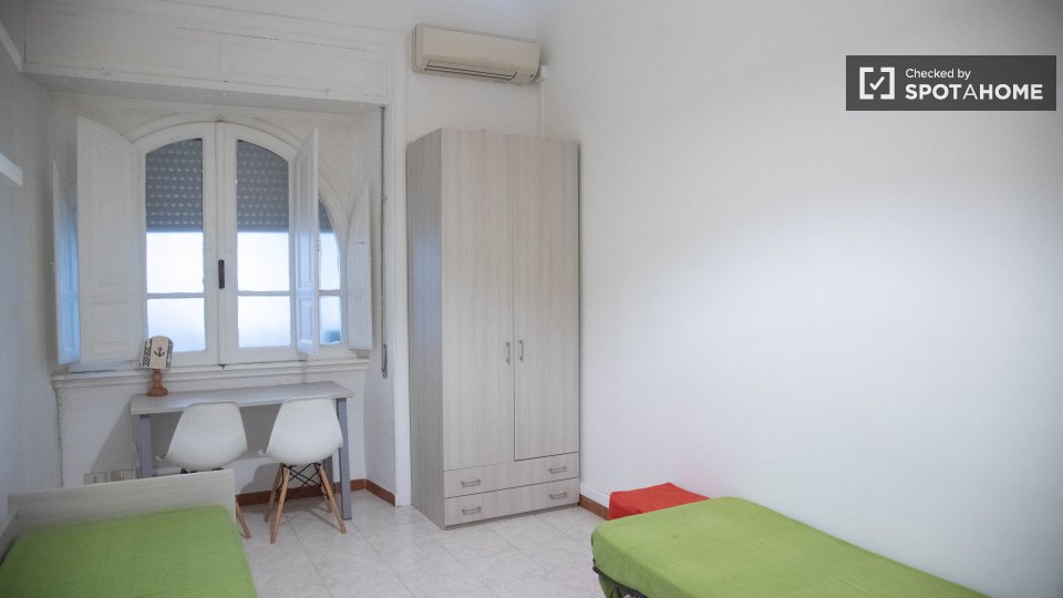 Double room Rome, 4 beds — photo 6