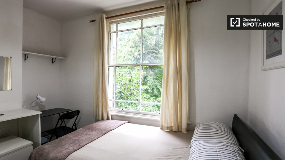 Double room London, 5 beds — photo 1