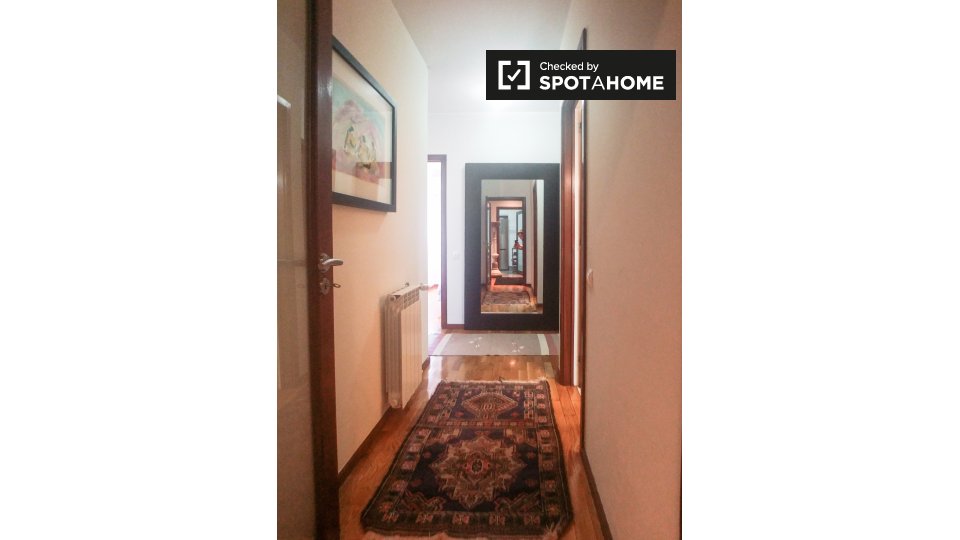 Double room Porto, 3 beds, 140m² — photo 17