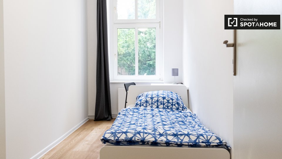 Double room Berlin, 5 beds, 70m² — photo 4