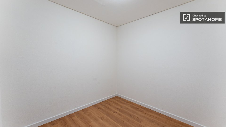 Double room Berlin, 5 beds, 166m² — photo 18