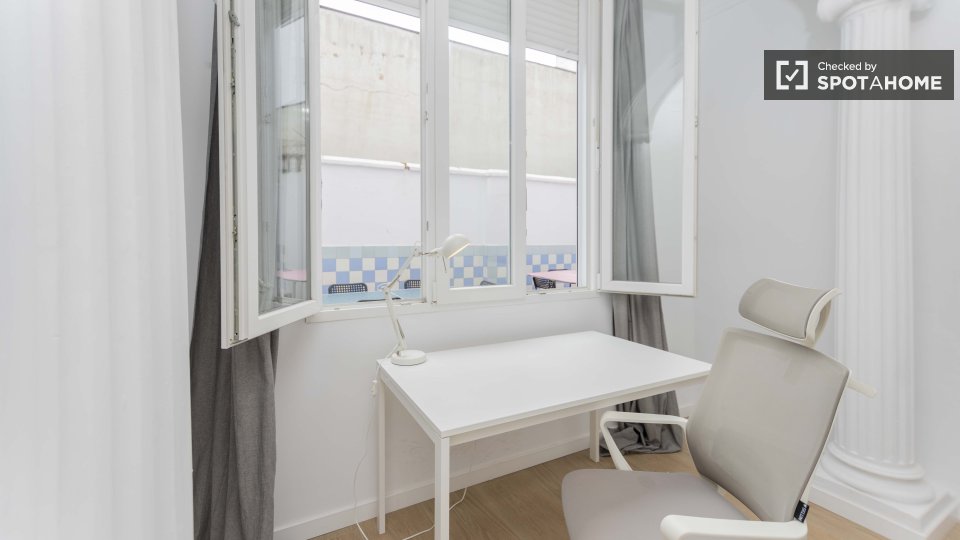 Double room Valencia, 5 beds — photo 5