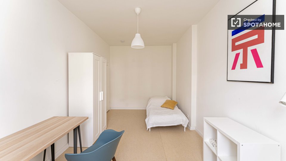 Double room Berlin, 3 beds — photo 3