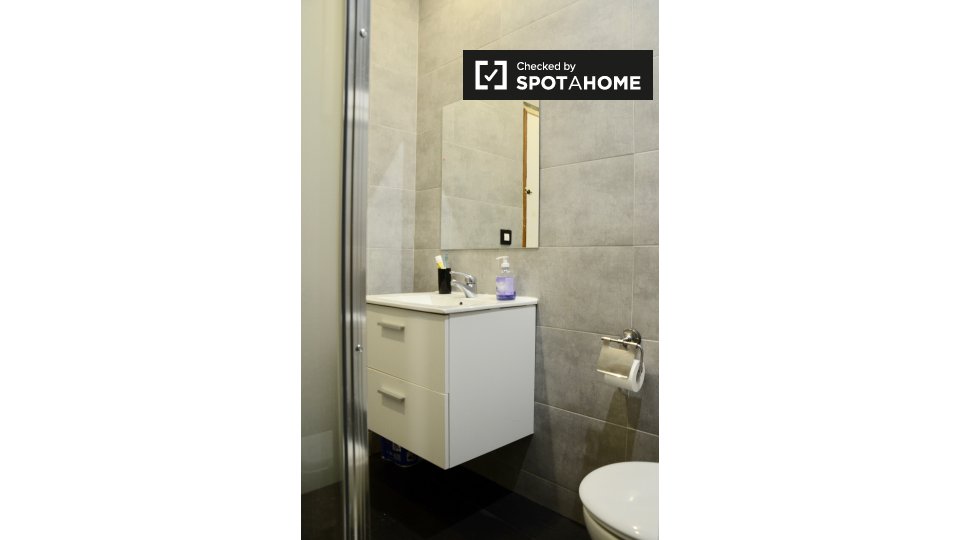 Double room Barcelona, 4 beds, 100m² — photo 13