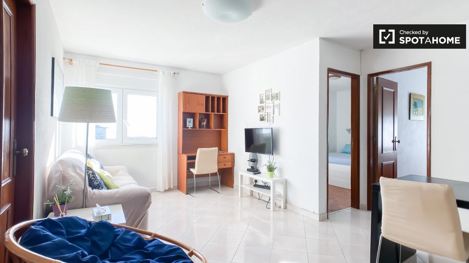 Apartment Lisbon, 2 beds, 70m² — photo 4