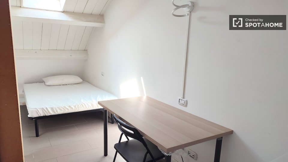 Double room Rome, 4 beds — photo 5