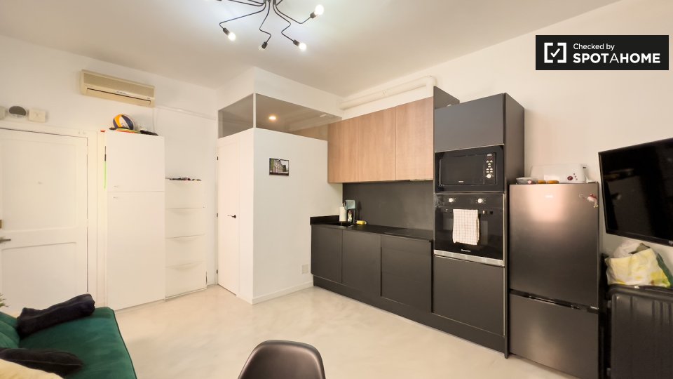 Apartment Barcelona, 1 bed, 40m² — photo 13