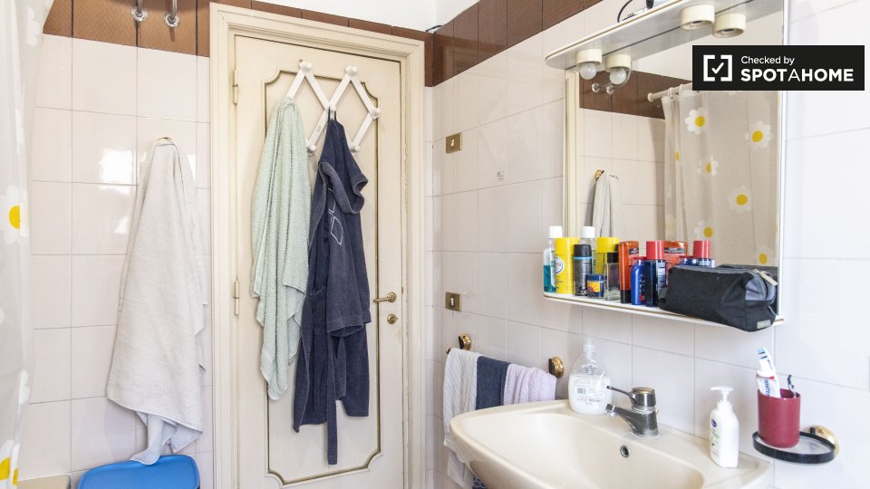Double room Rome, 7 beds — photo 10