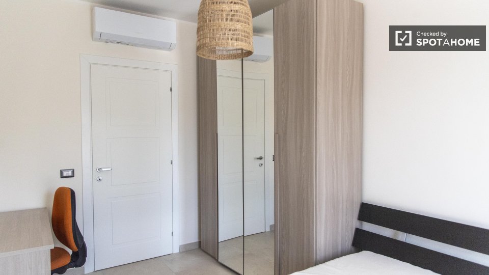 Double room Rome, 2 beds — photo 11