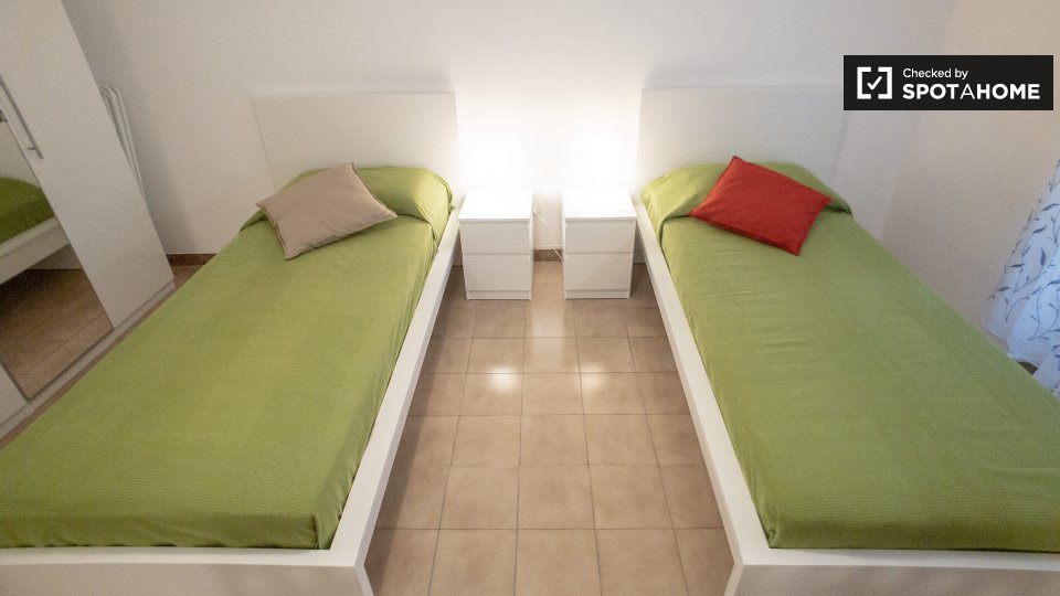 Double room Milan, 3 beds, 70m² — photo 3