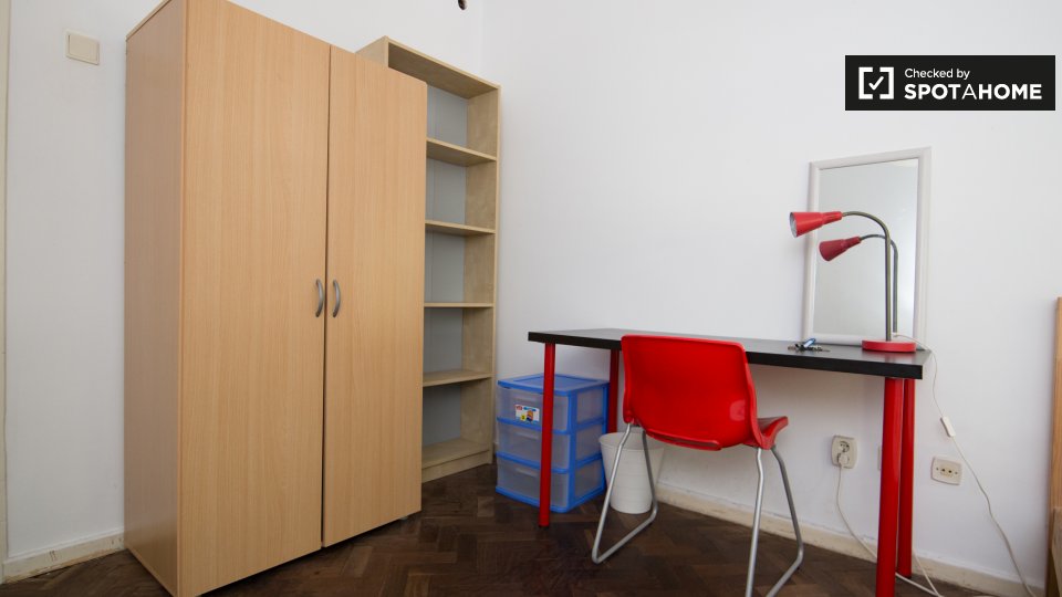Double room Lisbon, 7 beds, 100m² — photo 2