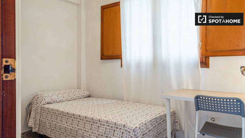 Double room Valencia, 4 beds, 110m² — photo 12