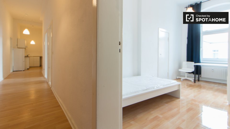 Double room Berlin, 5 beds — photo 2
