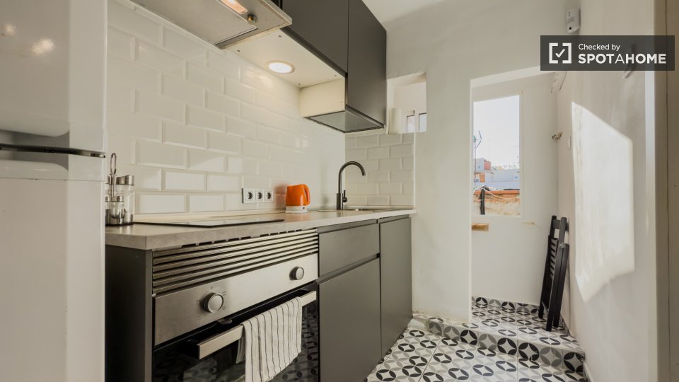 Double room Barcelona, 2 beds — photo 17