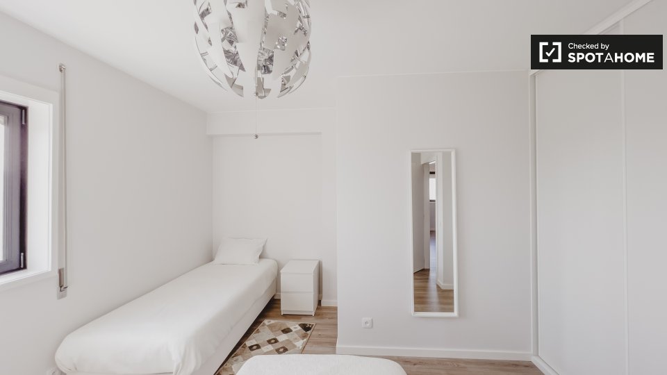 Apartment Porto, 1 bed, 59m² — photo 17
