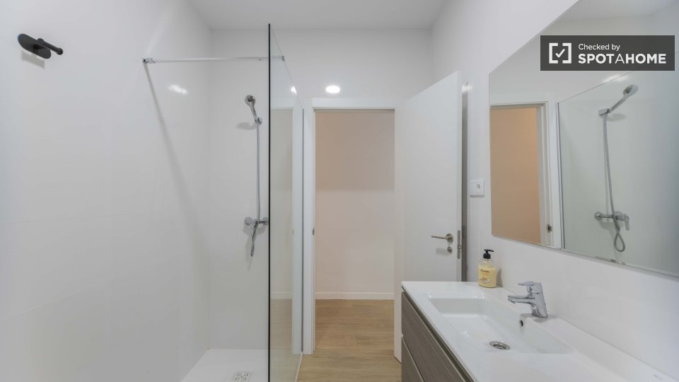 Double room Valencia, 5 beds — photo 2