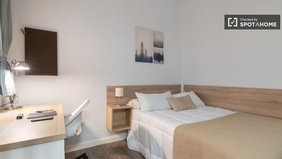 Double room Madrid, 5 beds, 120m² — photo 40