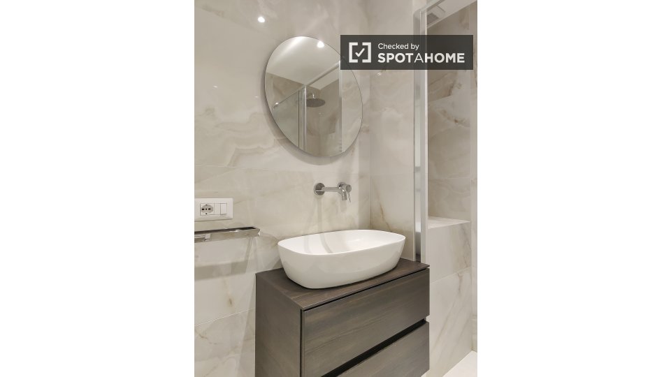 Apartment Milan, 2 beds, 75m² — photo 12