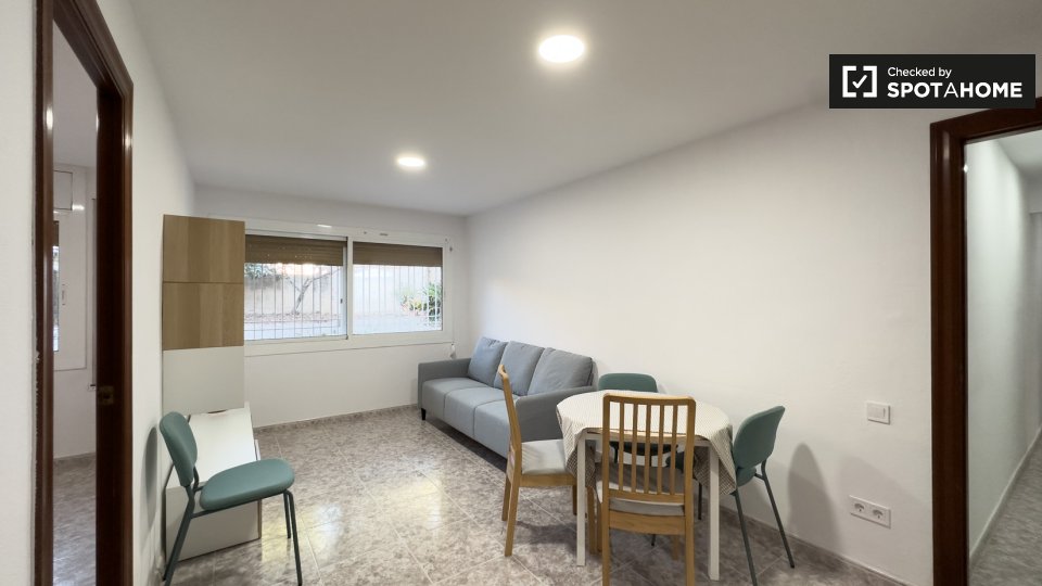 Double room Barcelona, 3 beds — photo 2