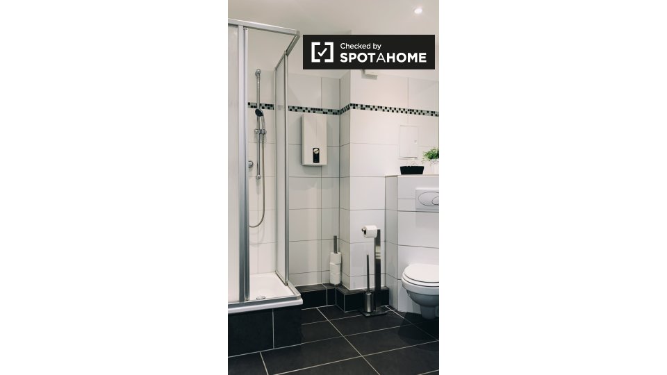 Apartment Berlin, 1 bed, 59m² — photo 17