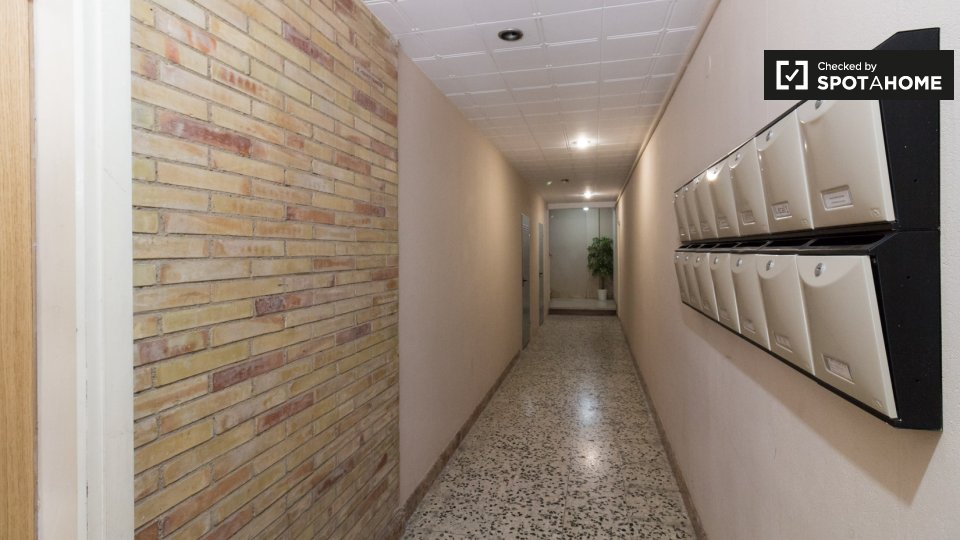 Apartment Barcelona, 2 beds, 50m² — photo 2