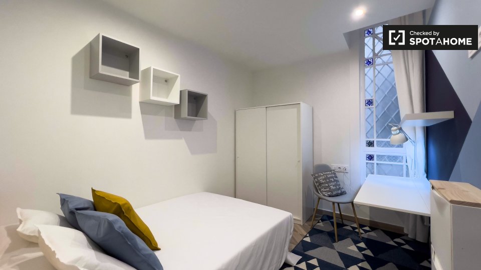 Double room Barcelona, 4 beds, 124m² — photo 1