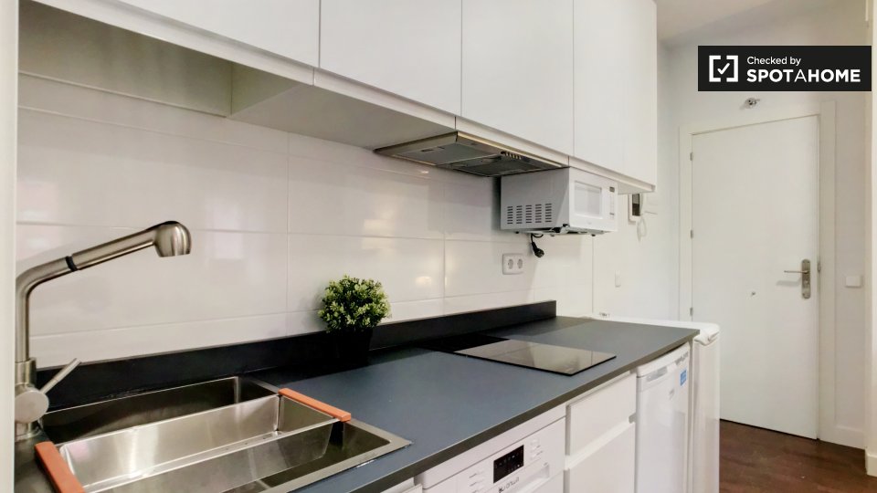 Apartment Madrid, 1 bed, 33m² — photo 15