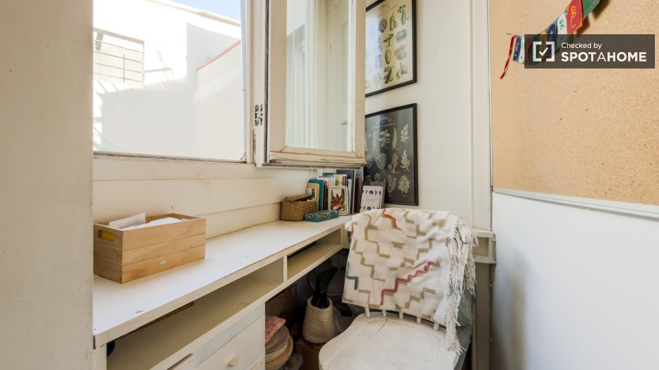 Double room Barcelona, 2 beds — photo 13