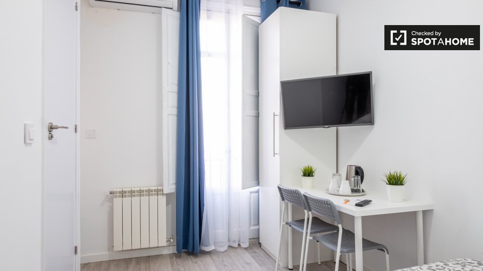 Apartment mono Madrid, 25m² — photo 1