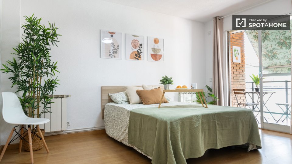 Chambre double Madrid, 4 chambres — photo 52