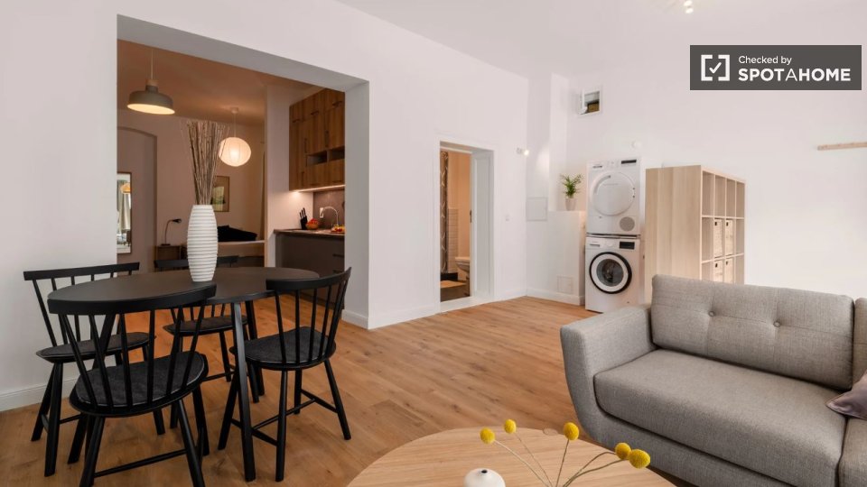 Apartment Berlin, 1 bed, 55m² — photo 1