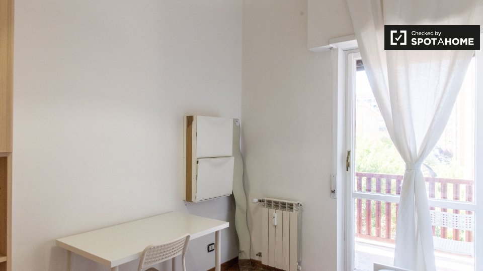 Double room Rome, 5 beds, 140m² — photo 16