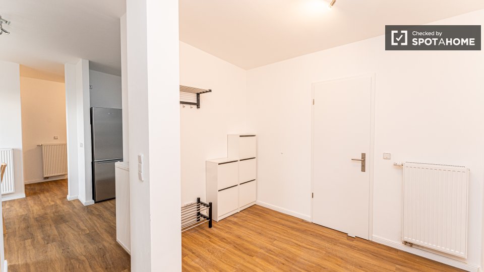 Double room Berlin, 5 beds, 105m² — photo 8
