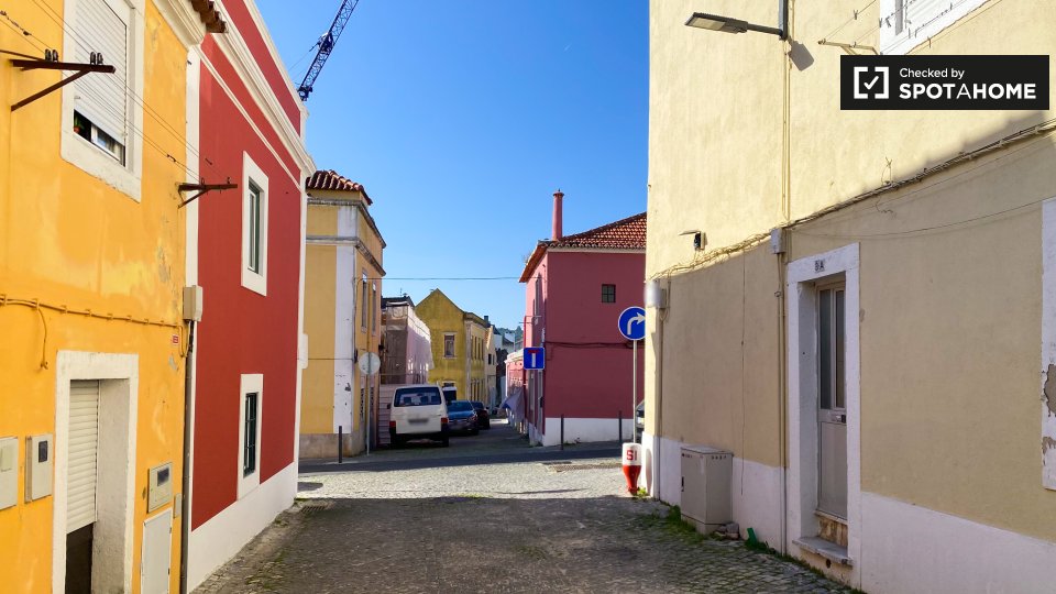 Apartment mono Lisbon, 16m² — photo 14