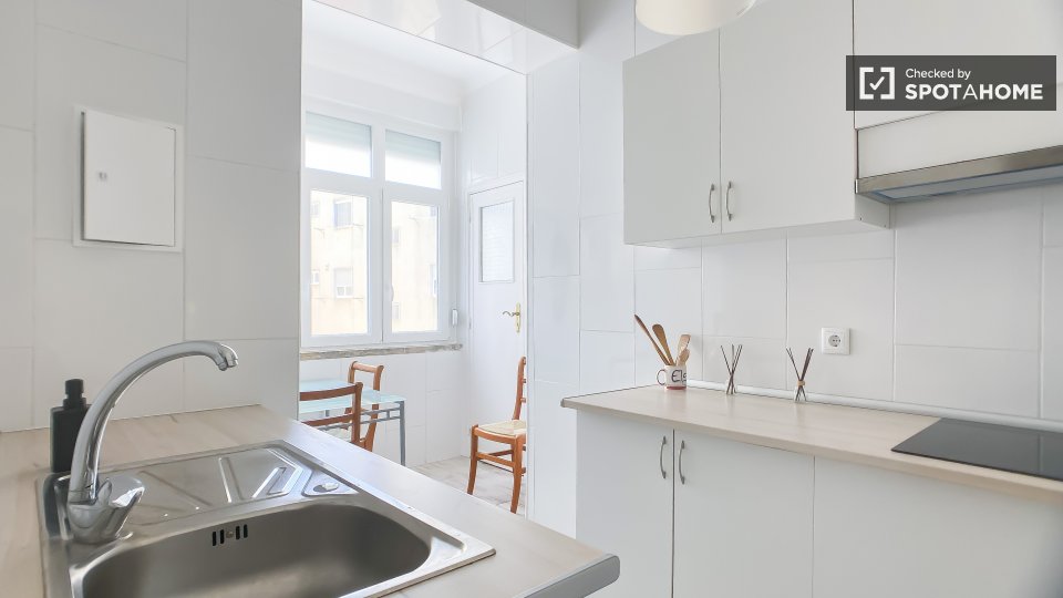 Apartment mono Lisbon — photo 11