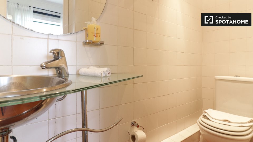Apartment Lisbon, 1 bed, 35m² — photo 10