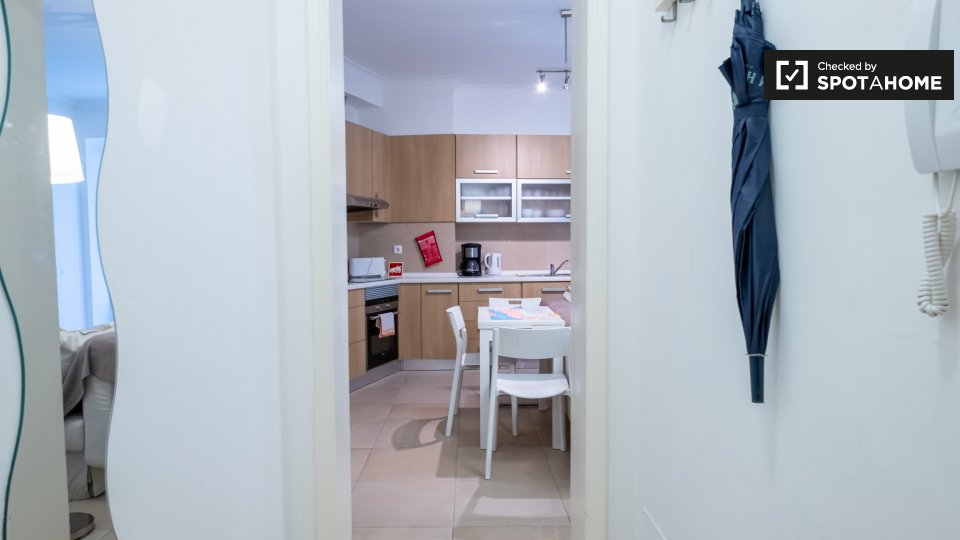 Apartment Lisbon, 1 bed — photo 5