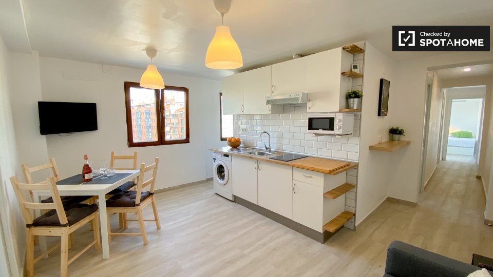 Double room Valencia, 3 beds — photo 16
