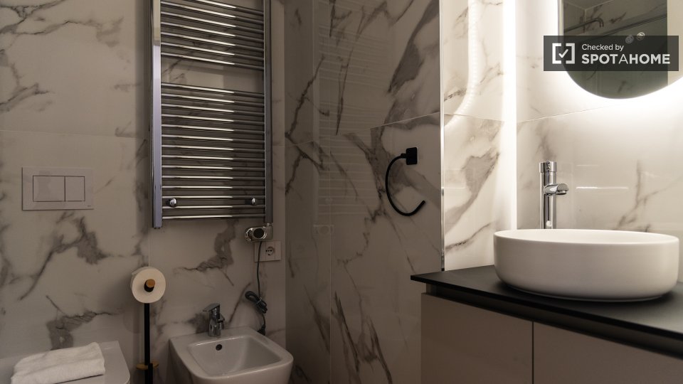 Apartment Milan, 1 bed, 45m² — photo 3