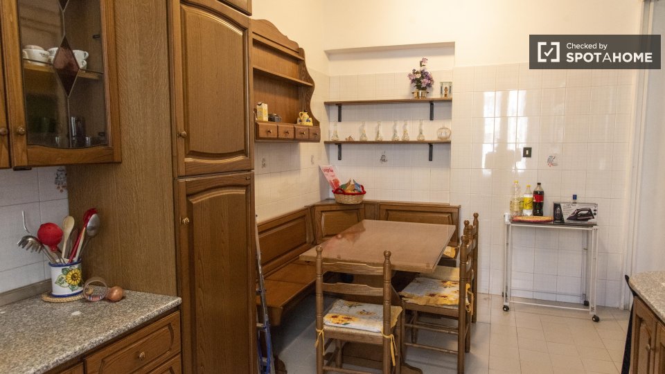 Double room Rome, 3 beds — photo 2