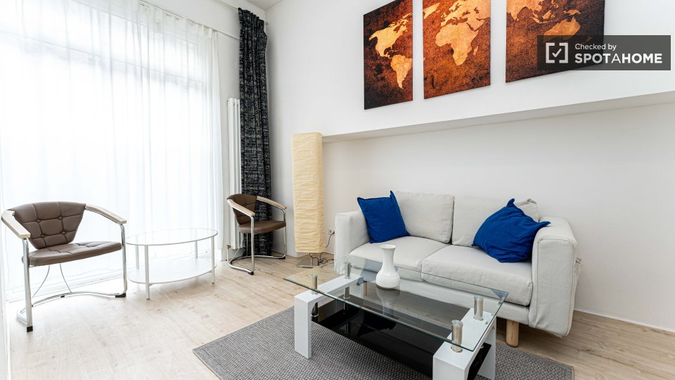 Apartment Berlin, 2 beds, 63m² — photo 1