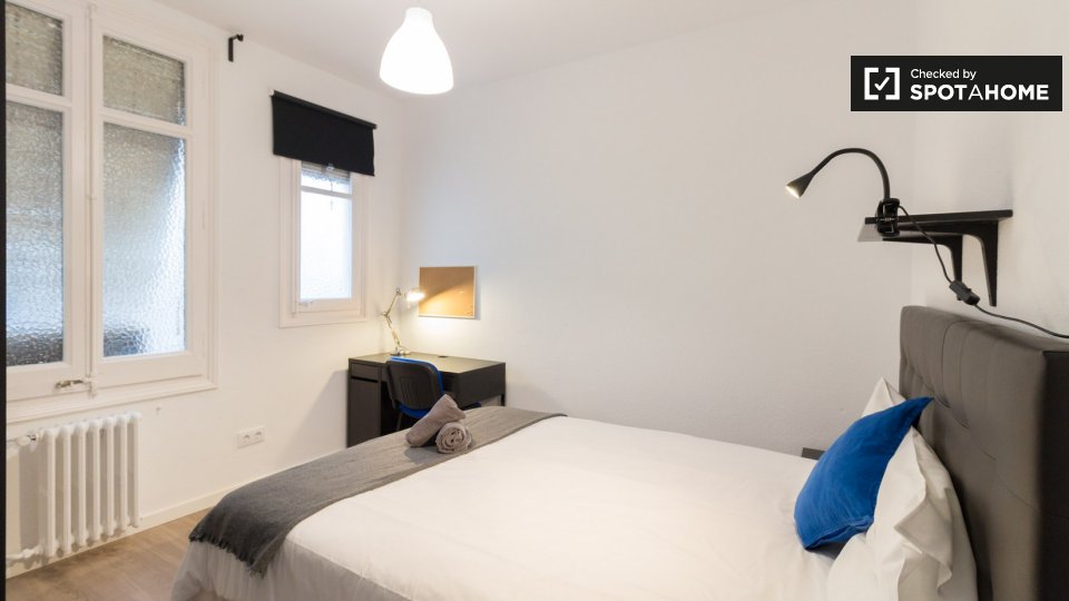 Double room Barcelona, 8 beds, 250m² — photo 1