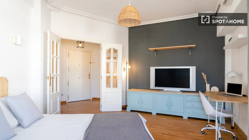 Double room Alicante, 4 beds — photo 12