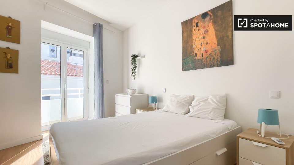 Apartment Lisbon, 2 beds, 120m² — photo 7