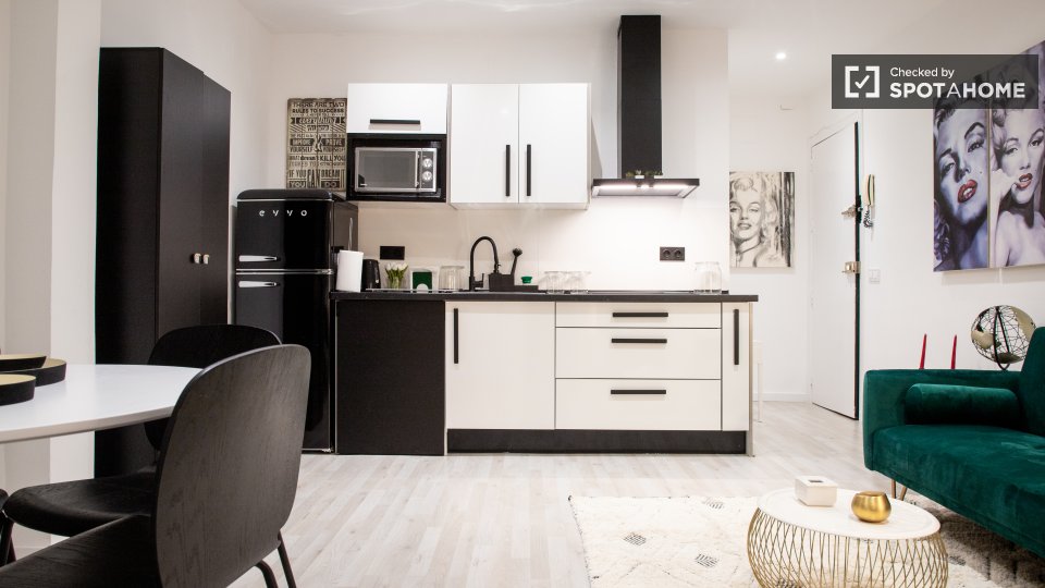 Apartment Madrid, 1 bed — photo 1