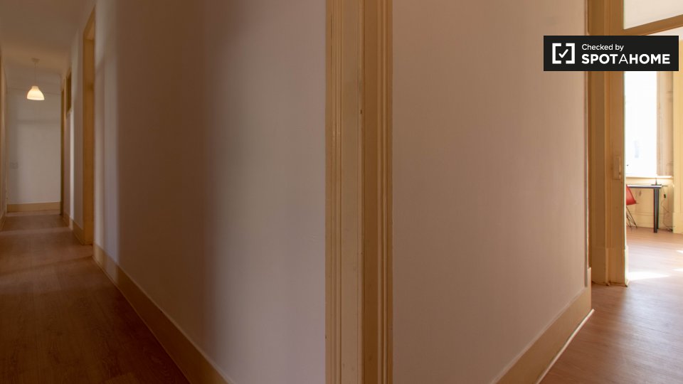 Double room Lisbon, 8 beds — photo 18