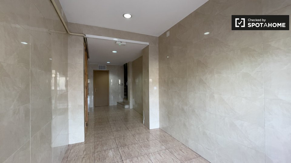 Apartment Barcelona, 2 beds, 50m² — photo 20