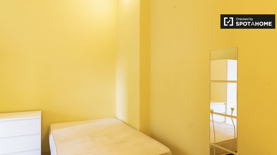 Double room Rome, 7 beds, 150m² — photo 1