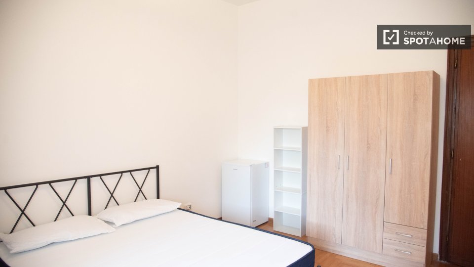 Double room Rome, 4 beds — photo 20
